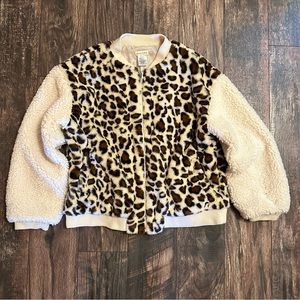 Main Strip faux shearling and animal print zip up jacket size large
